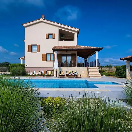 Villa Stokovci Dom wakacyjny