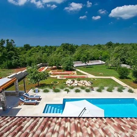 Villa Stokovci Dom wakacyjny *